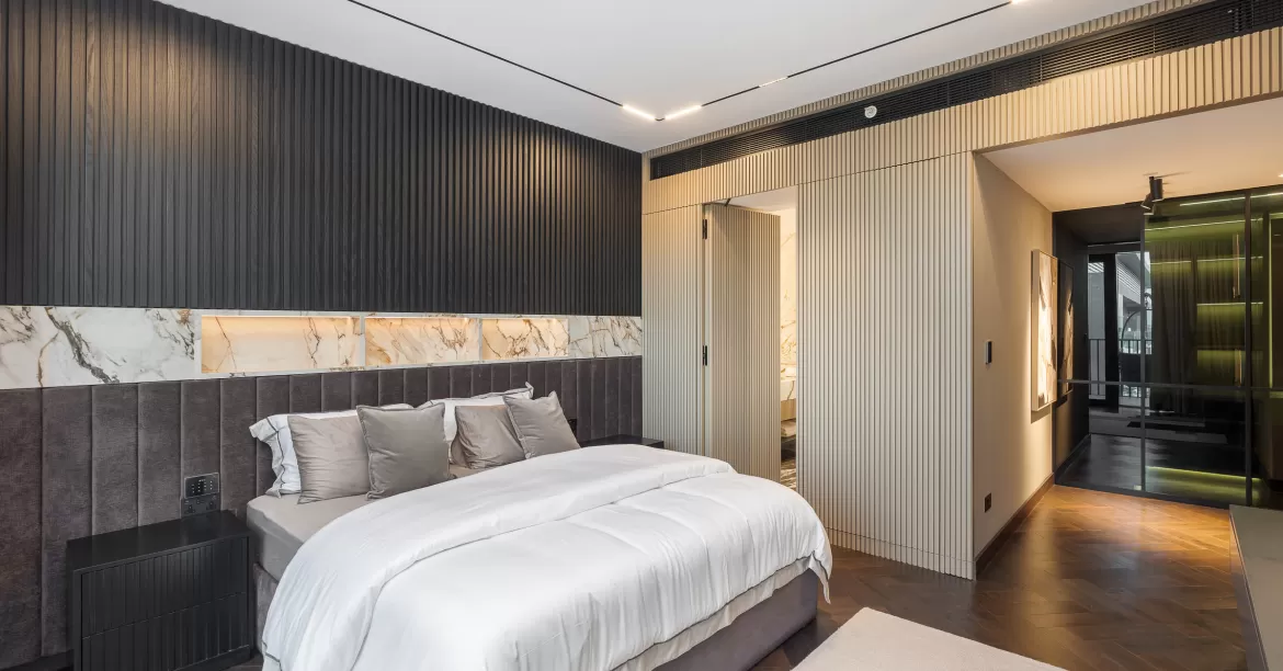 Fully Upgraded Penthouse Apartment | Private Pool