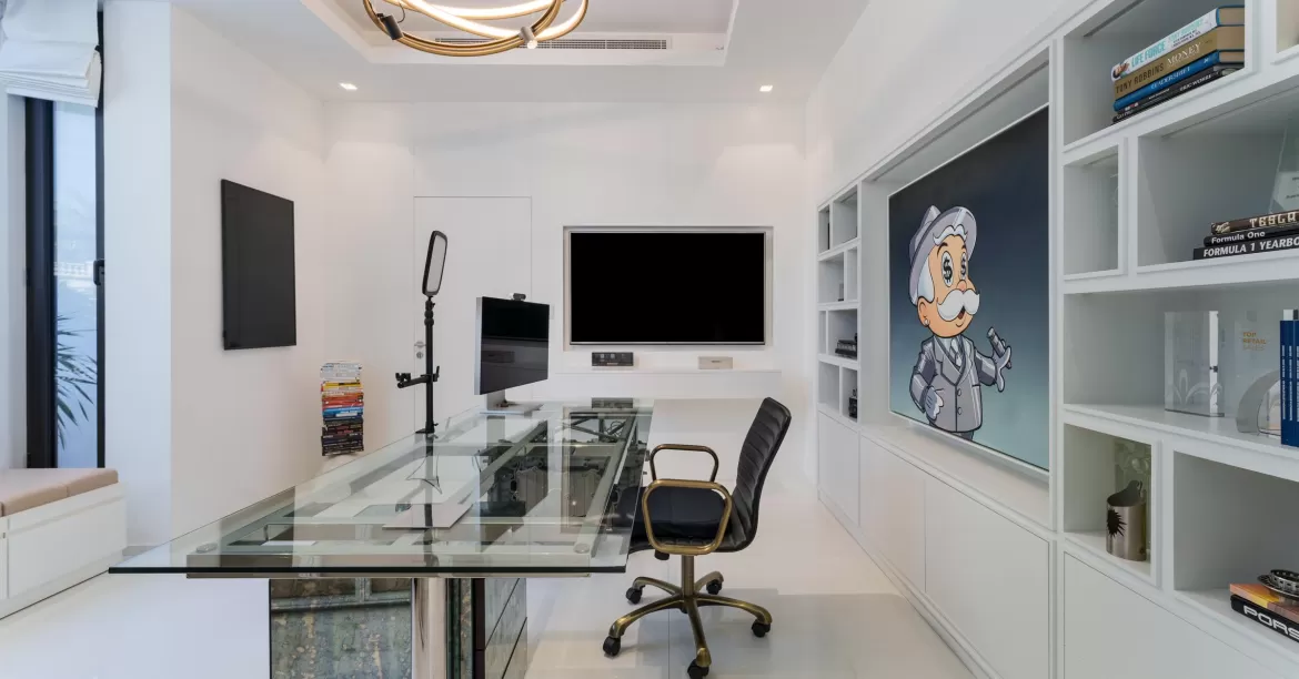 Entertainment Foyer